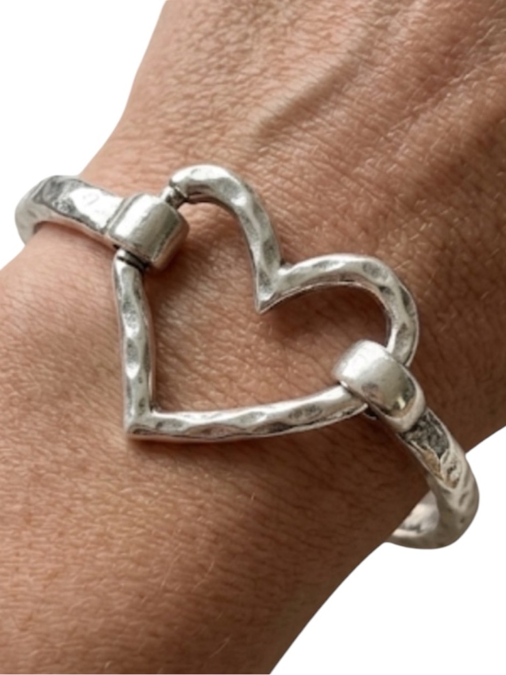 Silver Hammered Open Heart Cuff Bracelet Boho Bangle New 7.5-8”